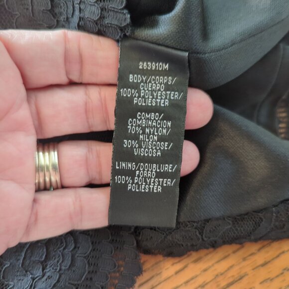 NERO Black Sleeveless Lace Cocktail Dress With Pleated Bodice & V-Neckline Sz 6‎ - Picture 13 of 16